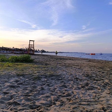 Cavos Sunrise Beach Apartments カボス エクステリア 写真